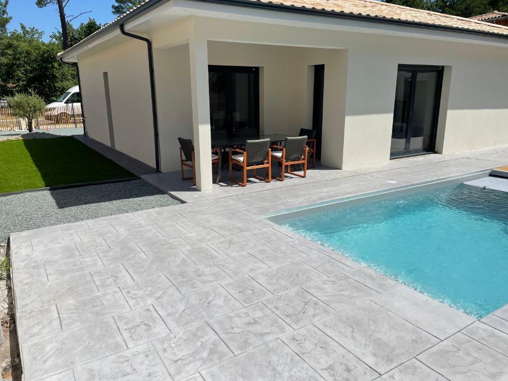 Maison Moderne Avec Piscine Chauffee Lacanau Exterior foto